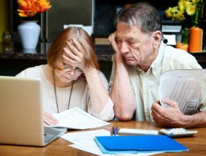 Работа для пенсионеров на дому: как найти подходящую вакансию?